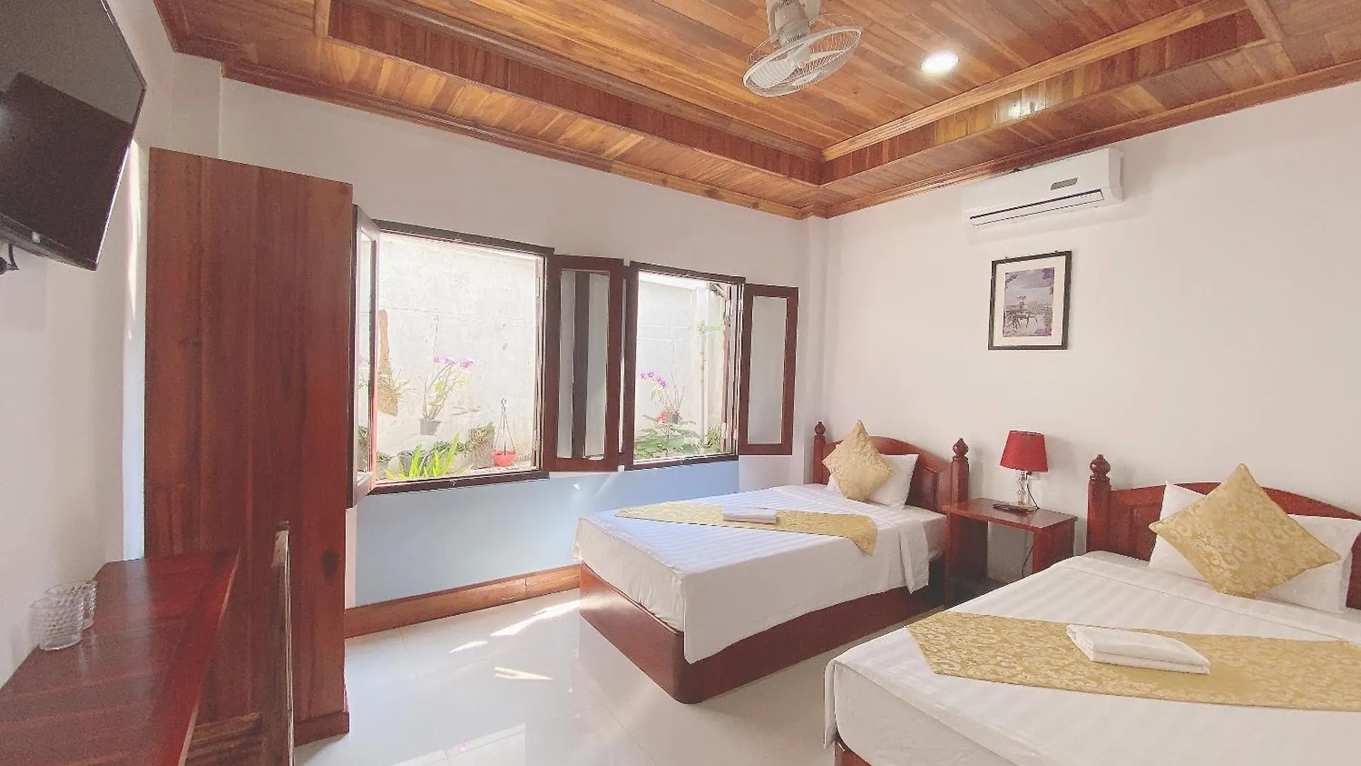 לואנג פרבאנג Elephant Boutique Hotel 3*, לואנג פרבאנג